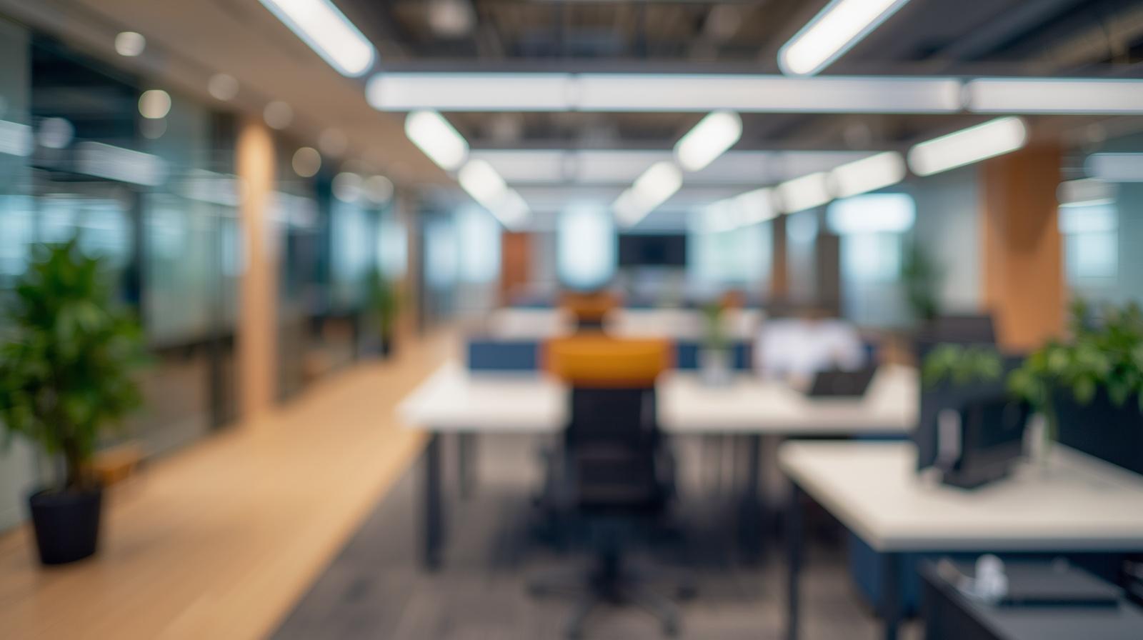 Modern commercial office refurbishment with smart workstations and professional environment Helpful: Professional office interior design to increase workplace efficiency by CCL Interior